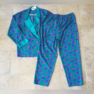 VINTAGE VICTORIA’S SECRET DOUBLE BREASTED LOUNGE SET Size M